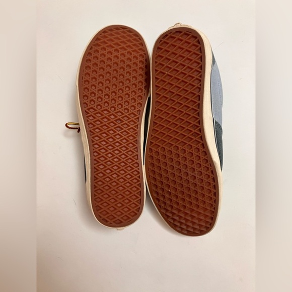 VANS men’s three tone denim classic low top sneakers - Picture 3 of 6